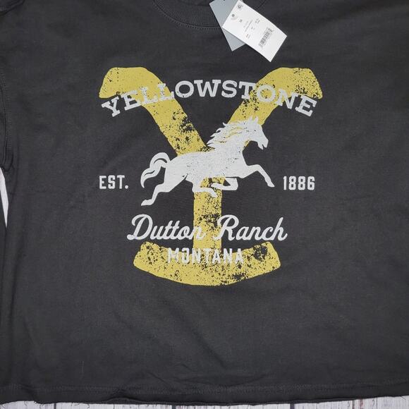 Yellowstone Dutton Ranch Crewneck Fleece Sweatshirt Black | Medium - Picture 3 of 4